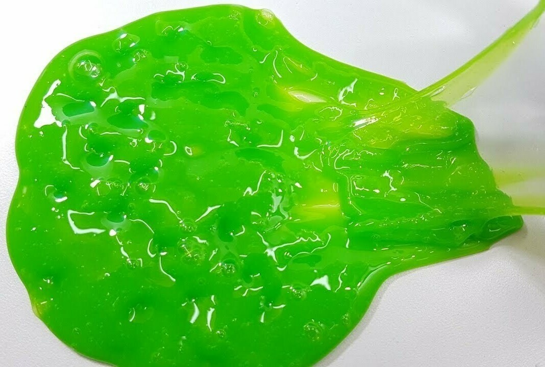зеленый лизун